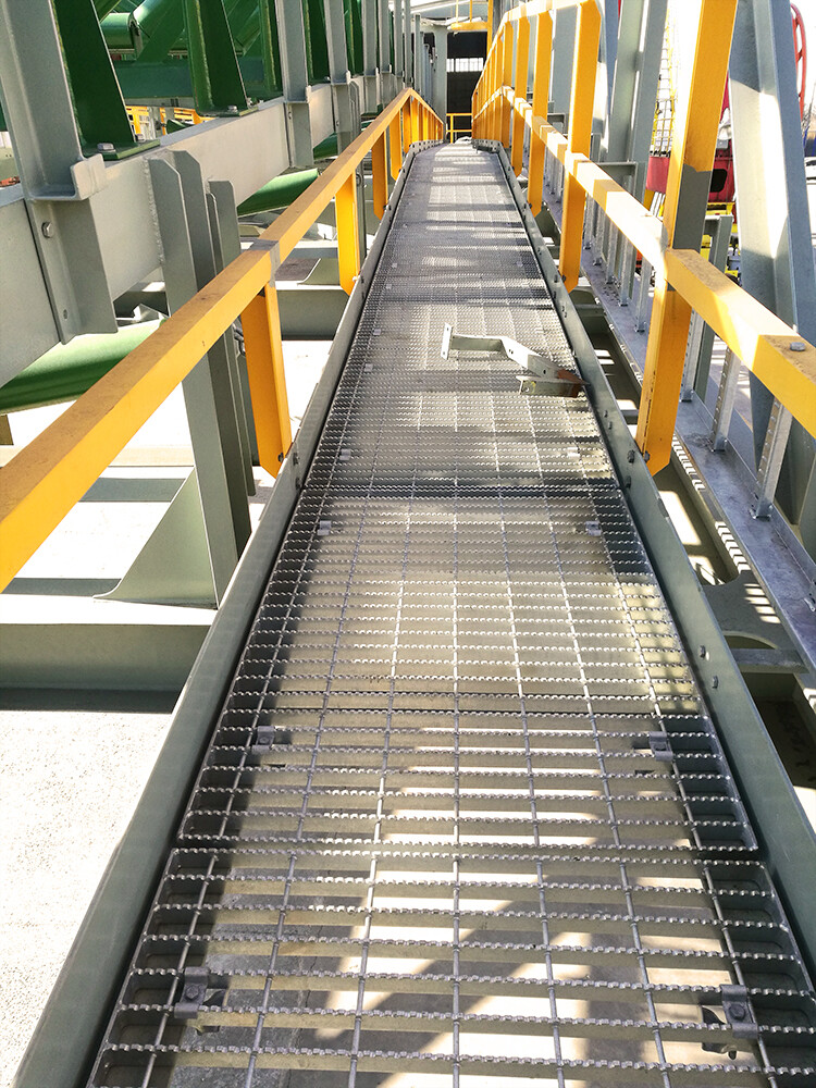 High-Quality Steel Grating - Durable & Versatile Metal Flooring Solution