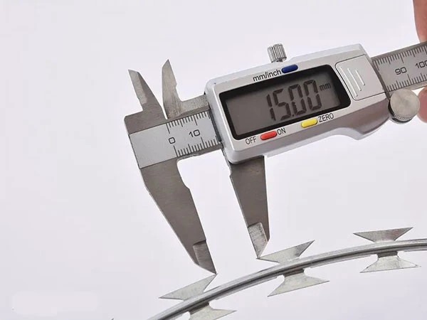 Razor Barbed Wire 02 2