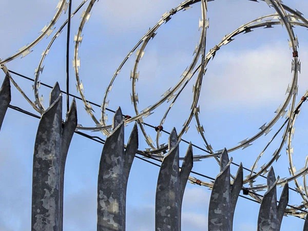 Razor Barbed Wire 03 4