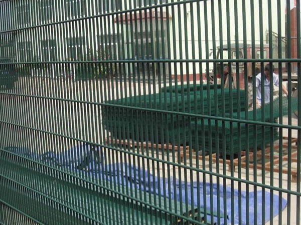 Vertical 358 high security fence