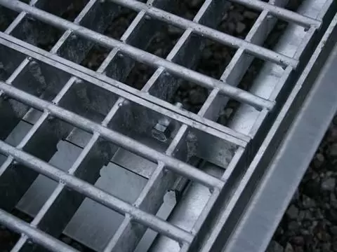 Heavy Duty Steel Grating
