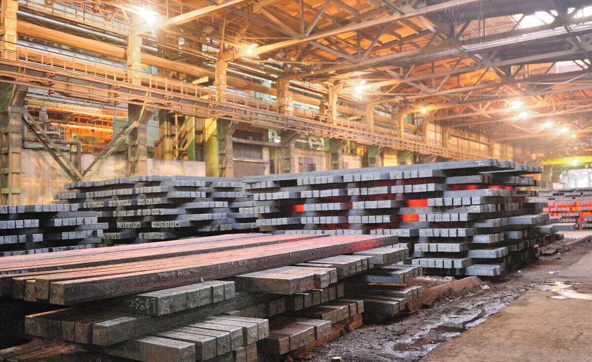 Understanding Steel Billets: Definition, Characteristics, Production & Uses