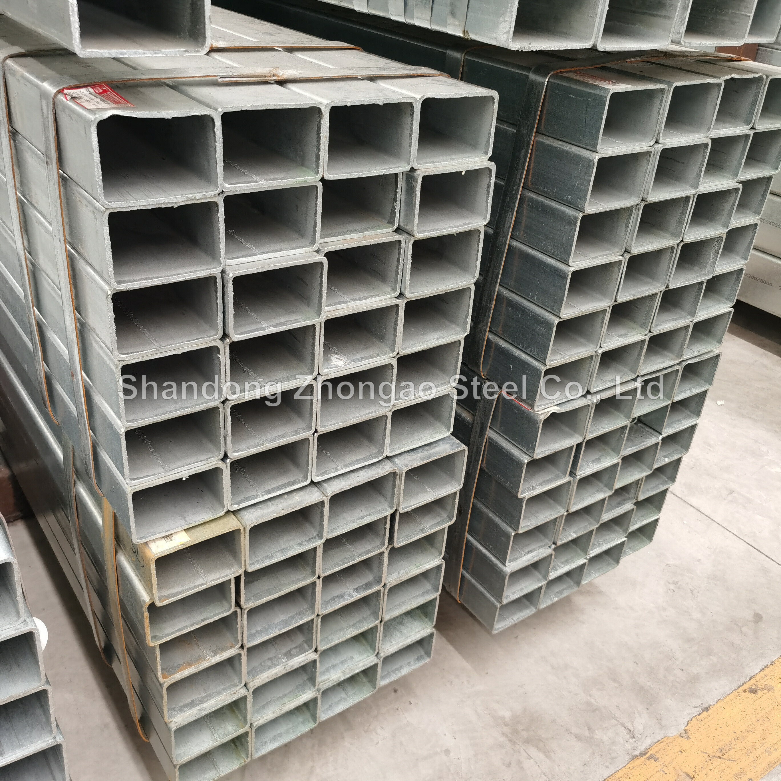 ST37 Galvanized square pipe