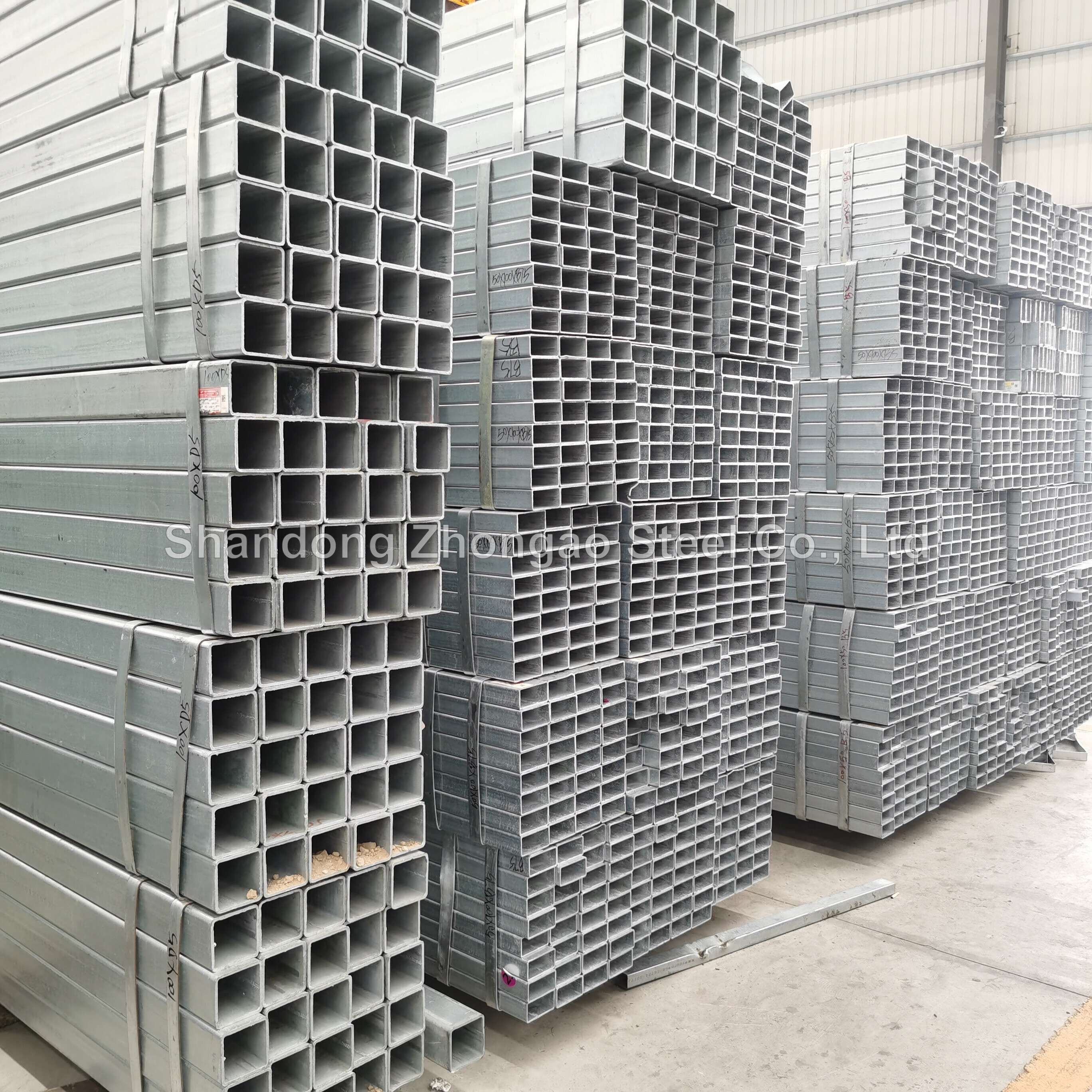 ST37 Galvanized square pipe
