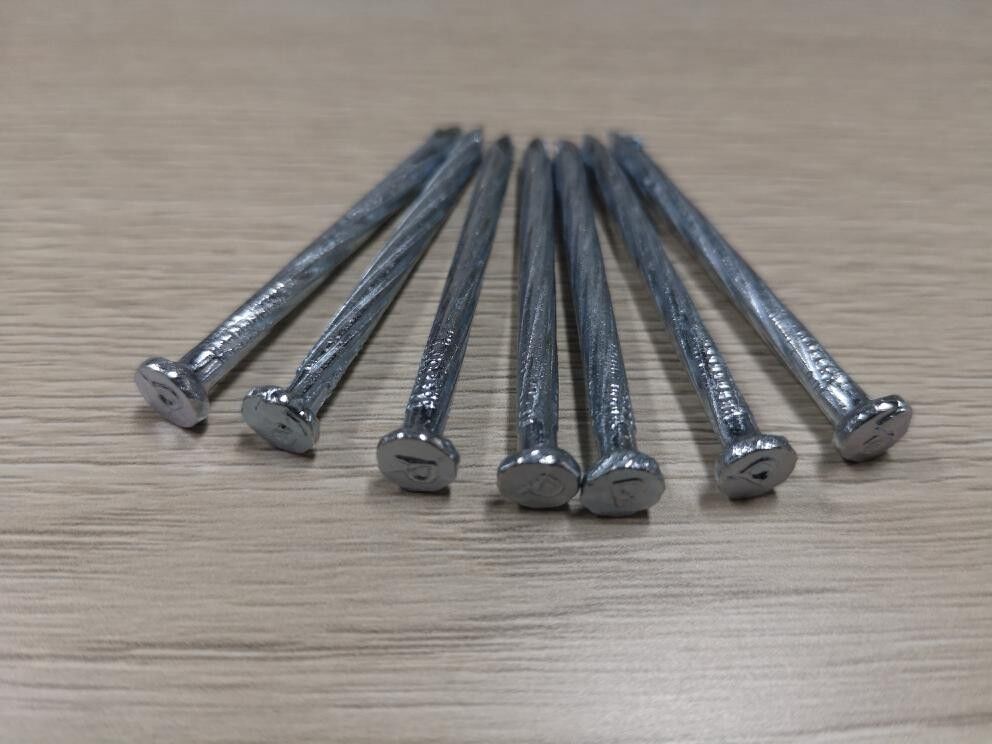 GALVANIZED CONCRETE NAILS
