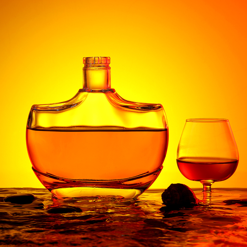 Bouteille en verre de spiritueux de luxe