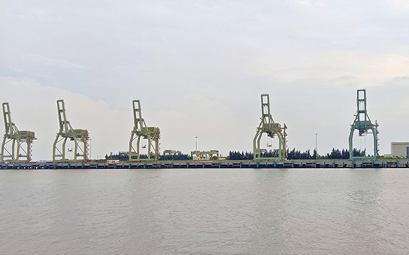 All-out defense against typhoon All-out defense against typhoon