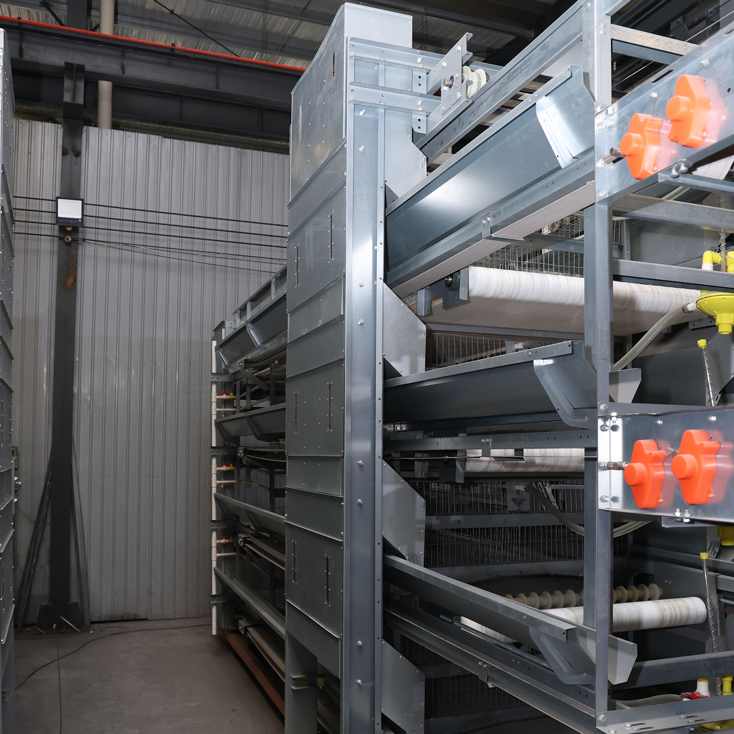 What are the obvious advantages of the full automatic H type  chicken cage system