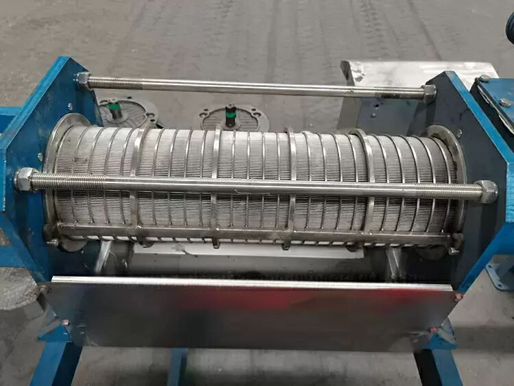 Manure drying machine