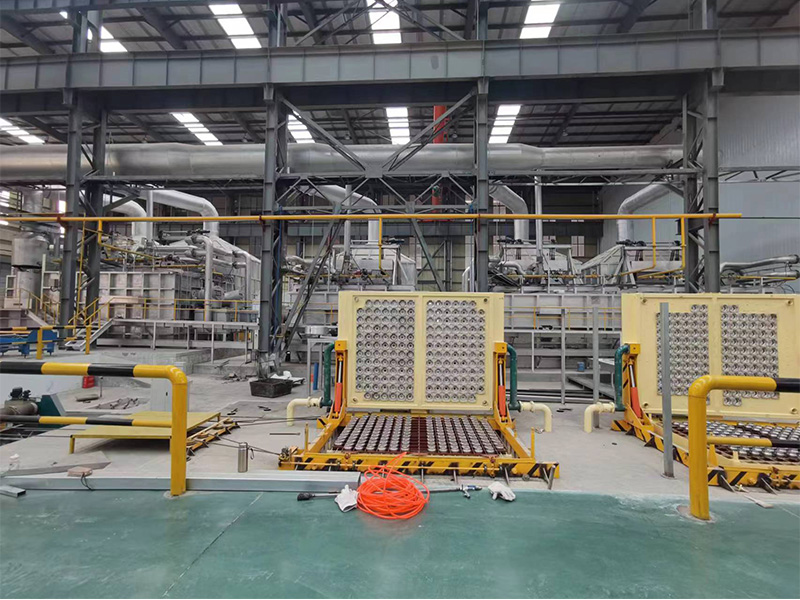 Hydraulic Tilting Type Melting/ Holding Furnace