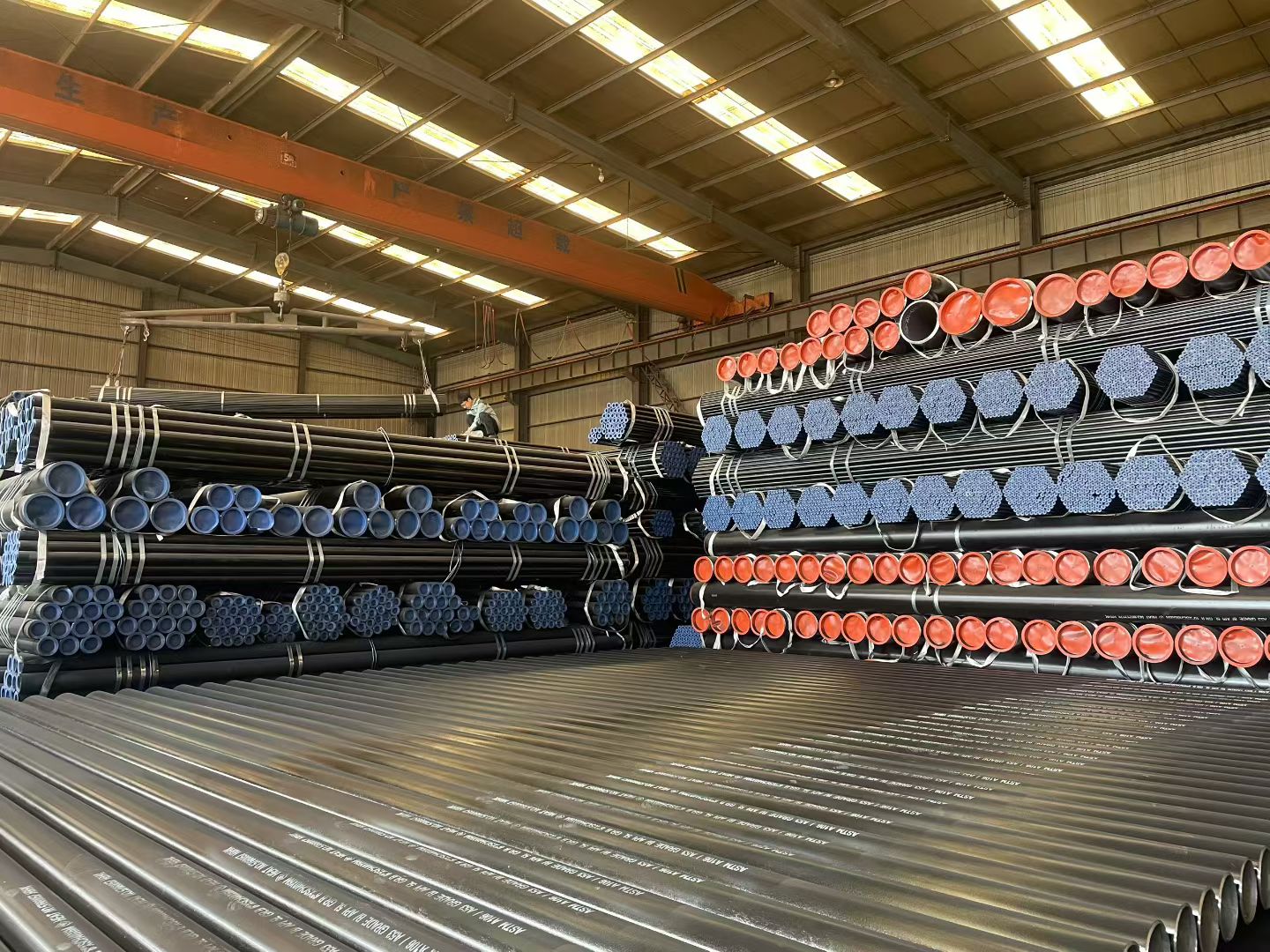 Hot-rolled seamless steel pipe