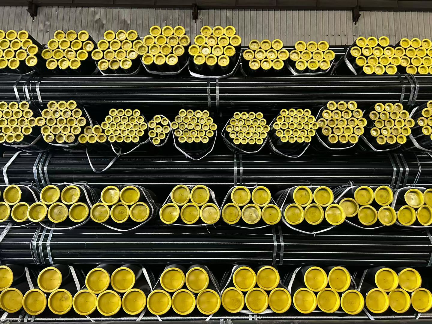 Hot-rolled seamless steel pipe