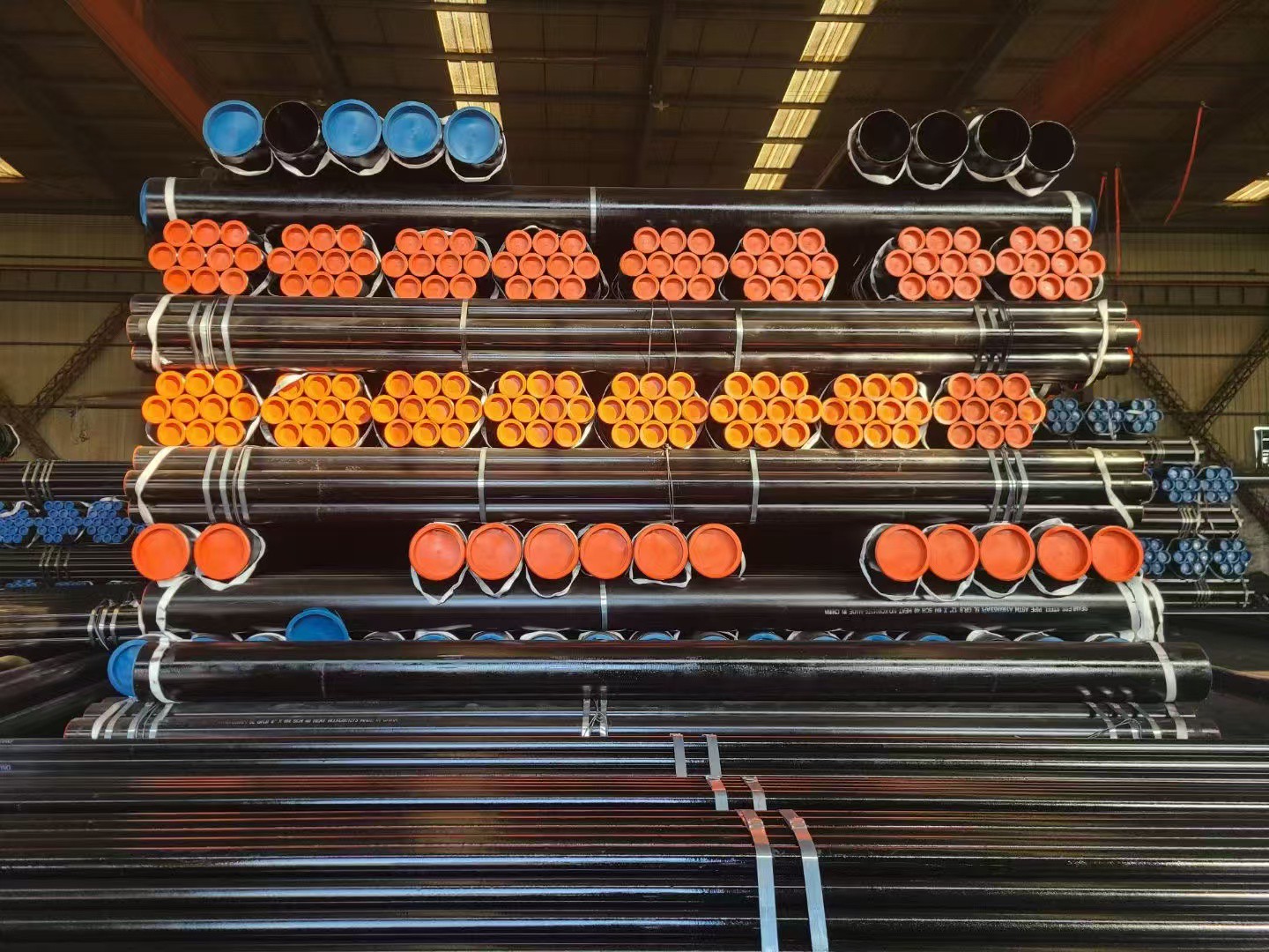 Hot-rolled seamless steel pipe