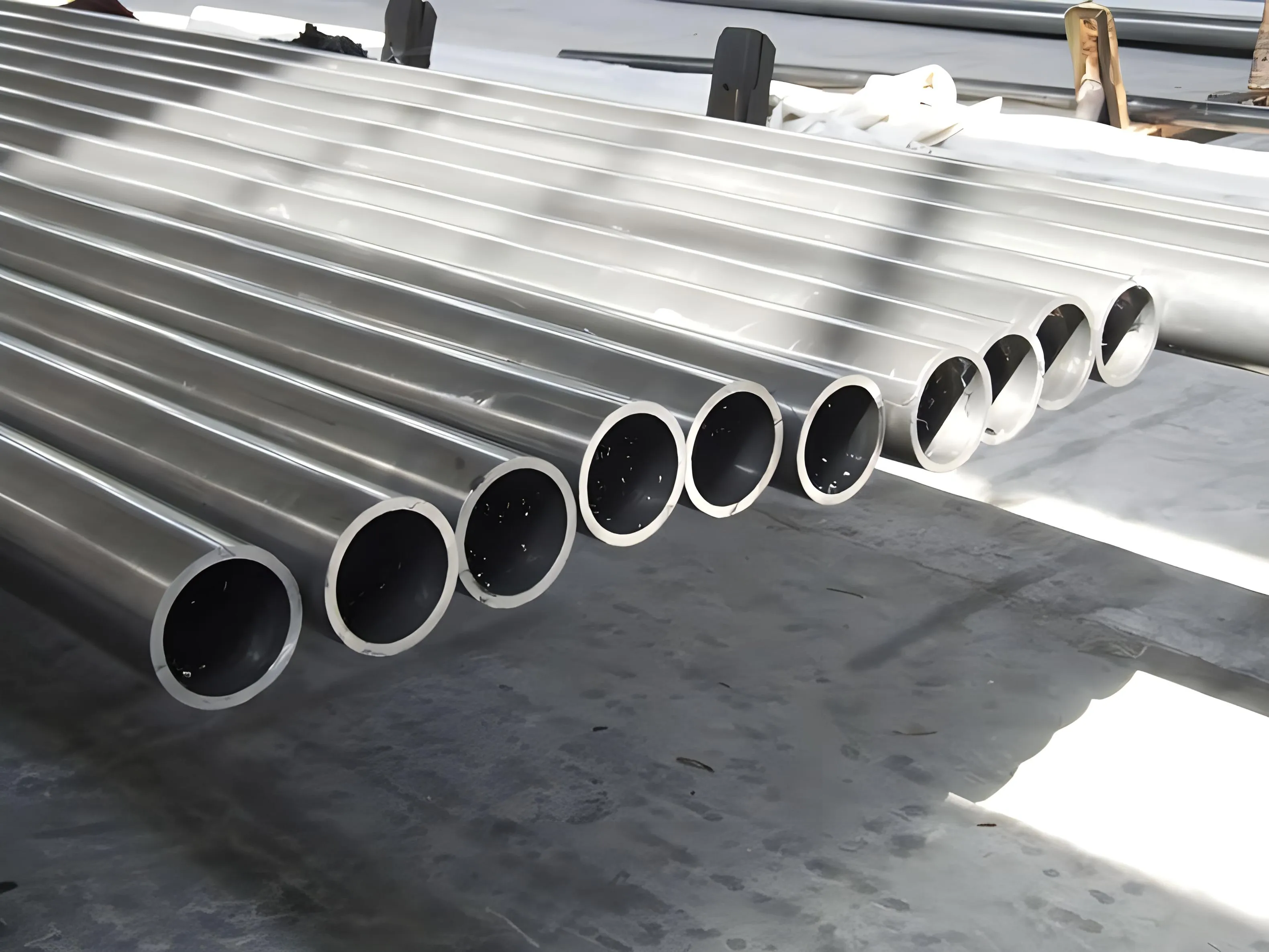 Precision seamless steel pipe