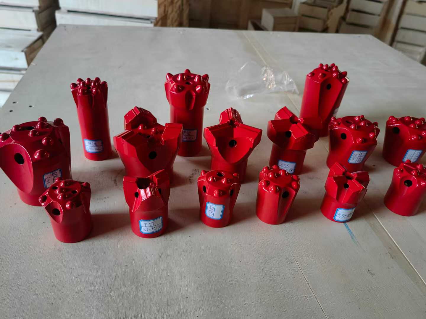 Self drilling anchor bit