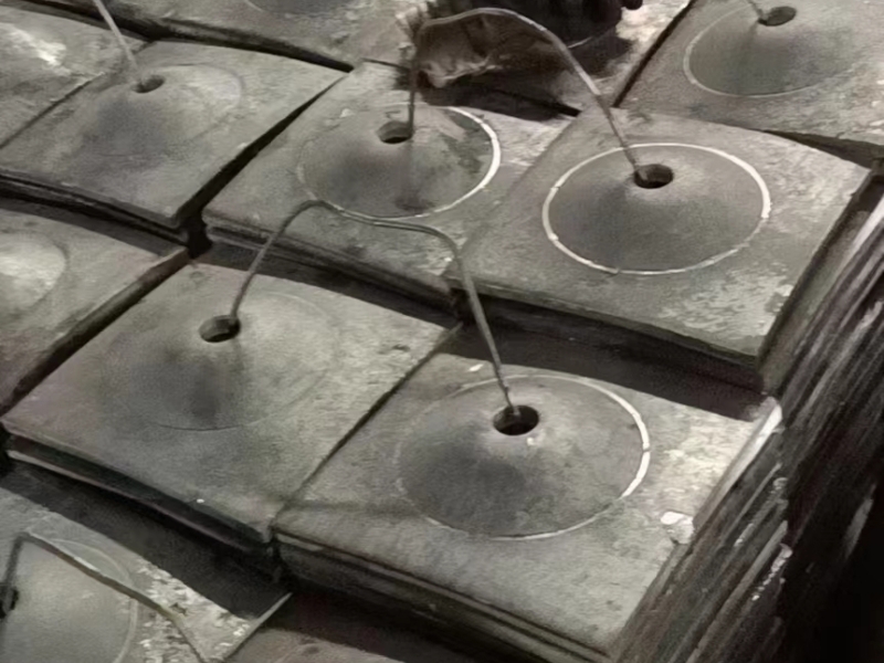 Self drilling anchor plate