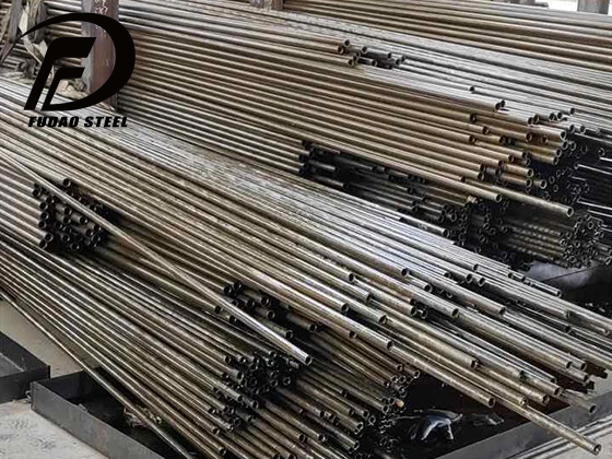 SS400 Seamless carbon steel pipe