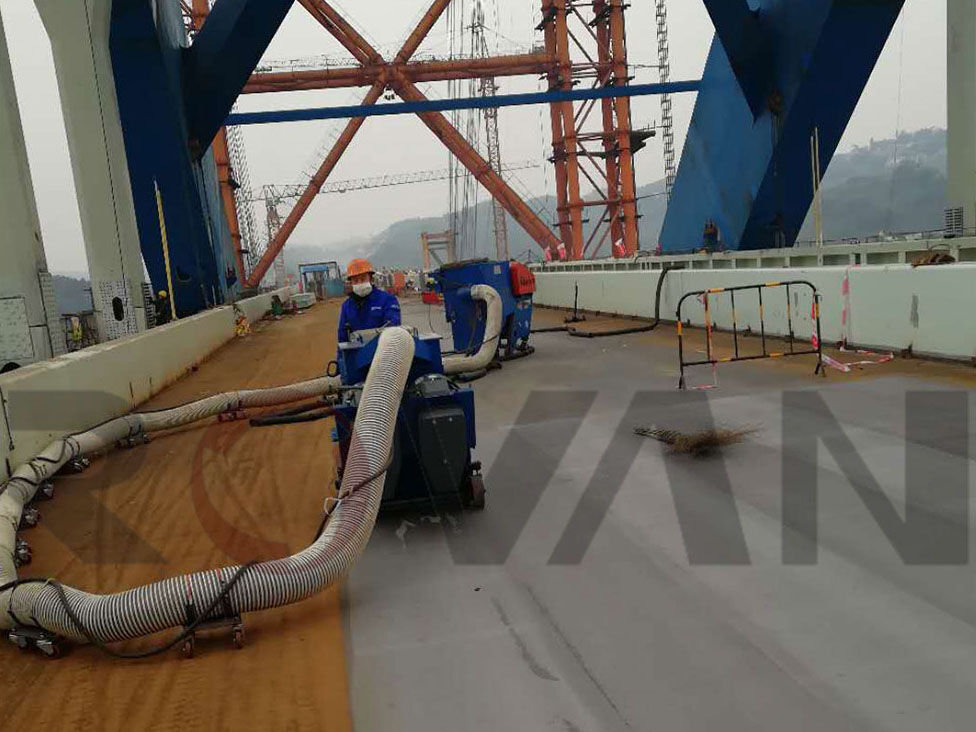 WHAT ARE THE CHARACTERISTICS OF THE MOBILE SHOT BLASTING MACHINE?