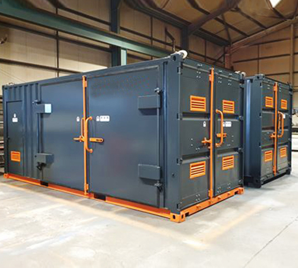 Container sand blasting room