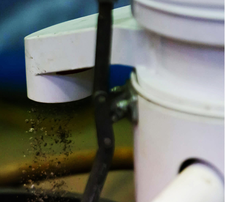 Sponge sand blasting room