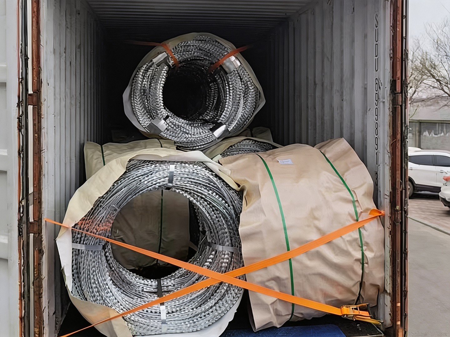 Hot-Dipped Galvanized Razor Wire Coil