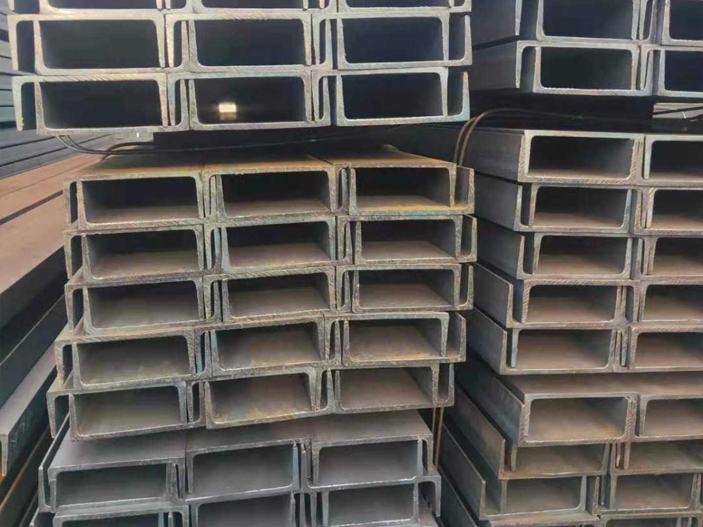 EN 10279 UPN Steel Channel U Bar Hot Rolled C Beam