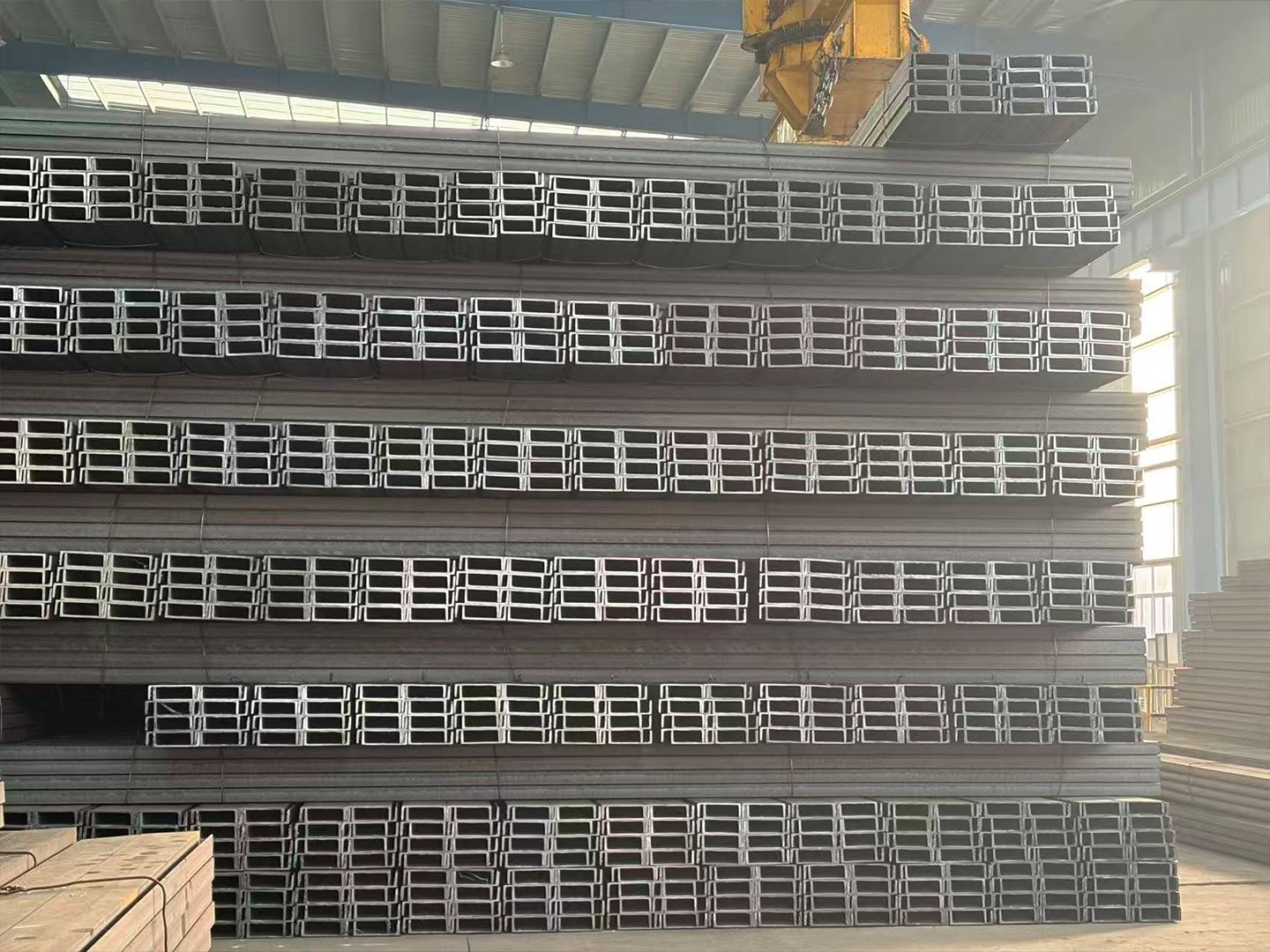 Q235B Structural U-Channel Steel Bar C Beam for Construction