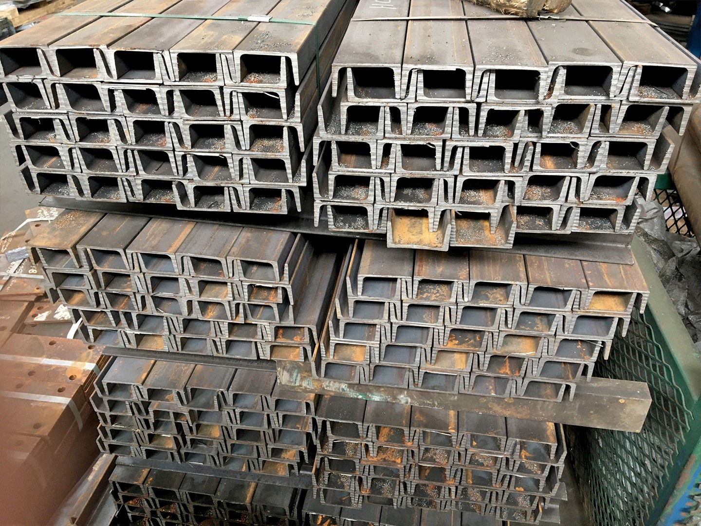 Q235B Structural U-Channel Steel Bar C Beam for Construction