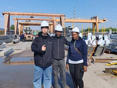 Tanzanian customers came to our factory to inspect the potato chips factory project and signed the contract directly on site