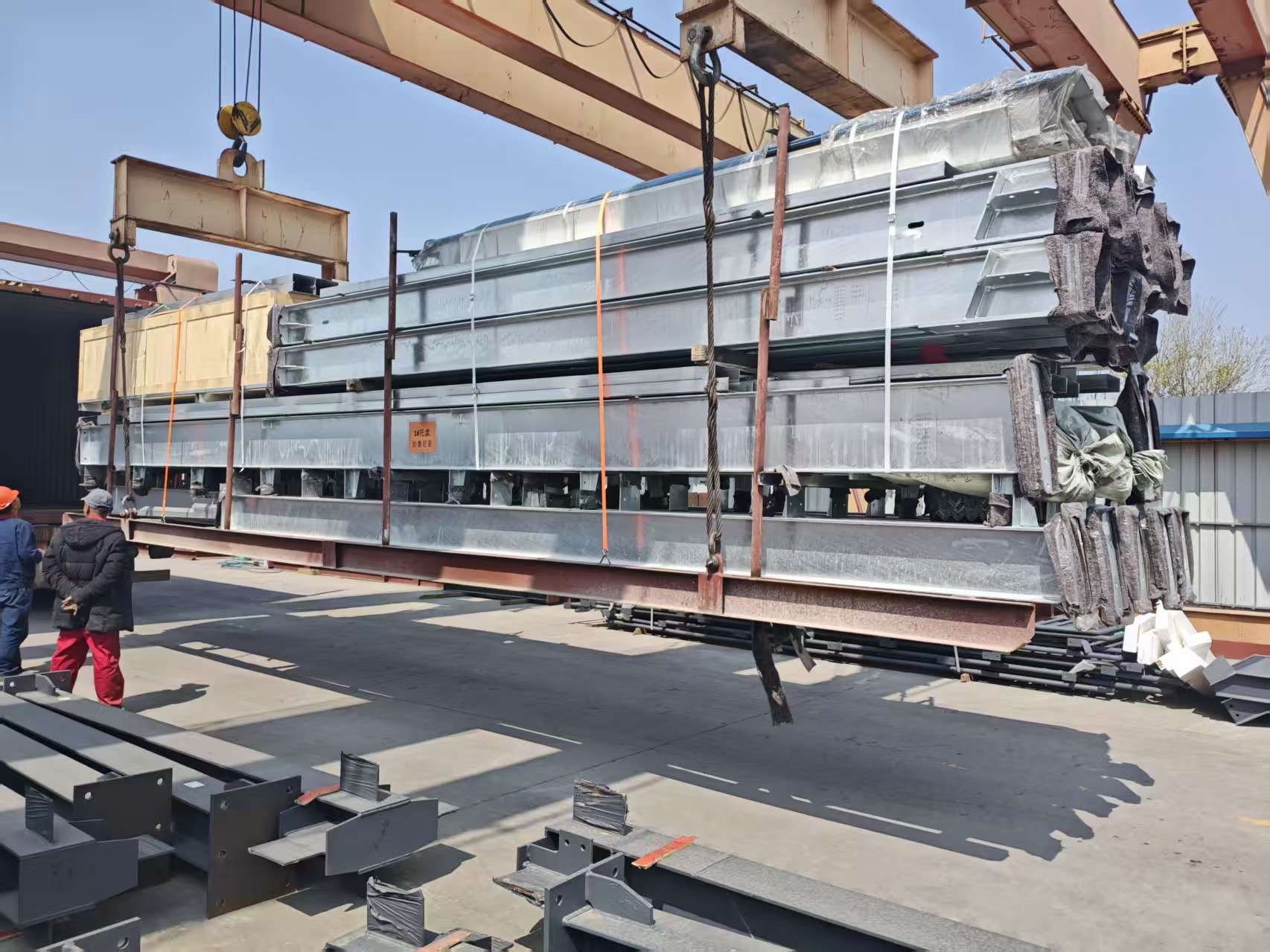 The first batch of materials ordered by our Tanzanian customer has been received and they expressed satisfaction. They have placed another order, which was shipped yesterday.