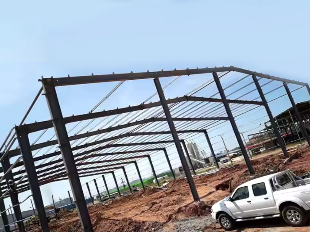 Durable Steel Structure Hangars for Airplanes & Helicopters