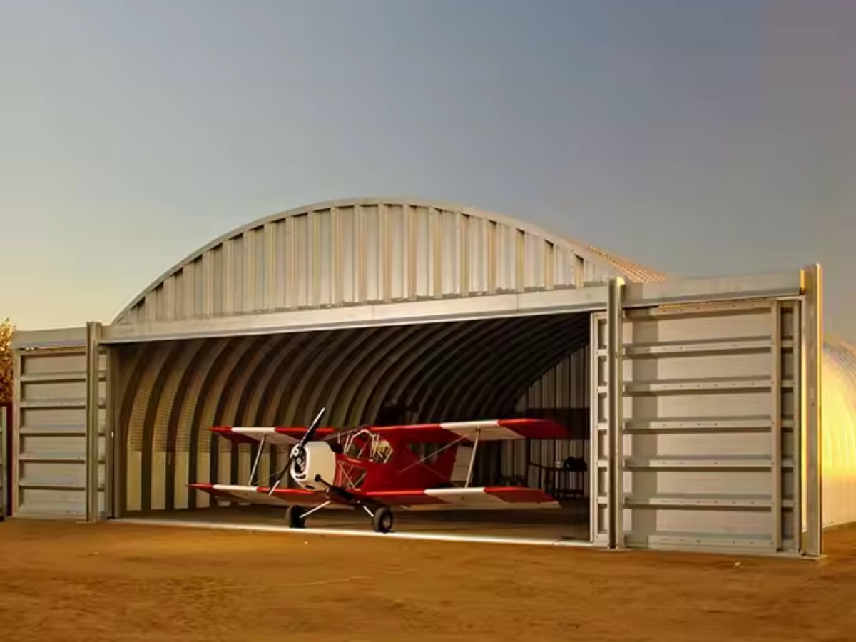 Durable Steel Structure Hangars for Airplanes & Helicopters