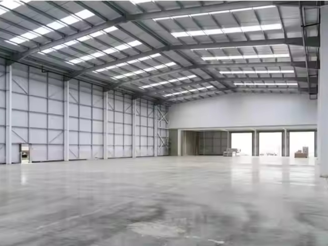 Prefabricated Steel Aircraft Hangars for Commercial & Private Use
