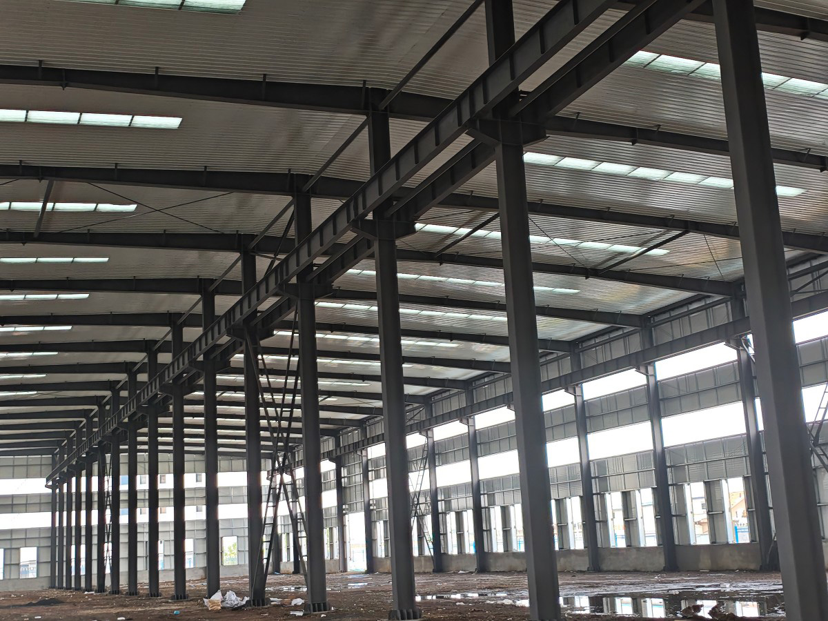 Custom pre-engineered steel warehouse factory building