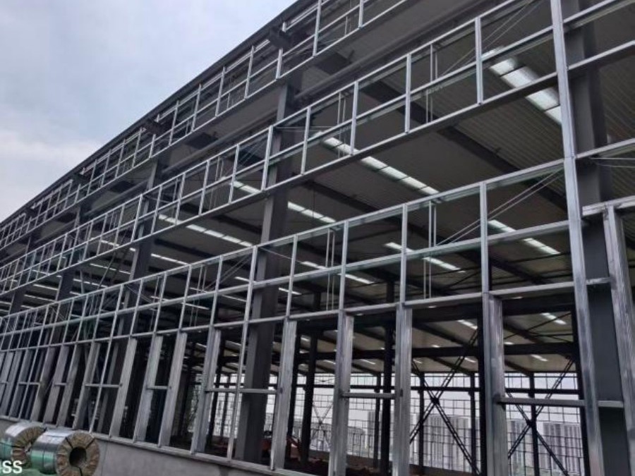 Prefabricated steel structure warehouse for storage