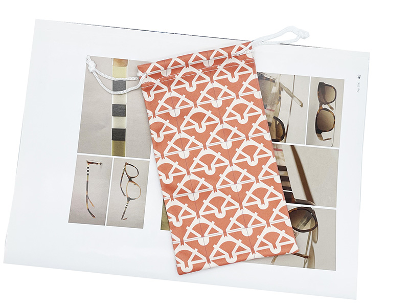 MICROFIBER EYEGLASS POUCH