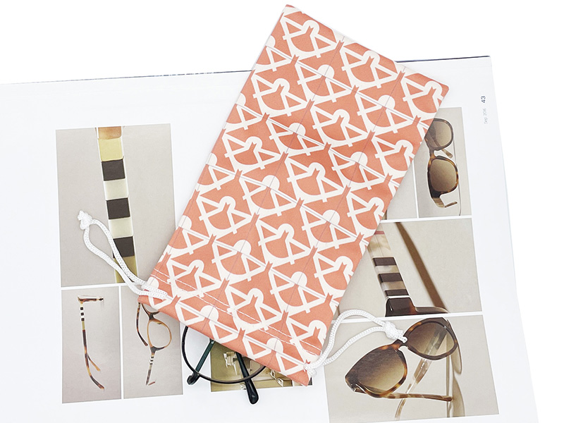 MICROFIBER EYEGLASS POUCH