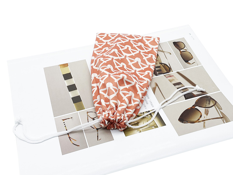 MICROFIBER EYEGLASS POUCH