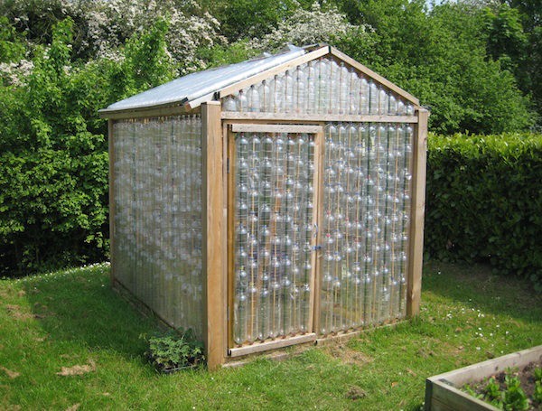recycled-plastic-bottle-greenhouse.png
