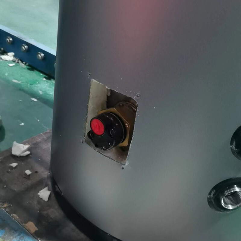 Detail-03.jpg Detail-03.jpg