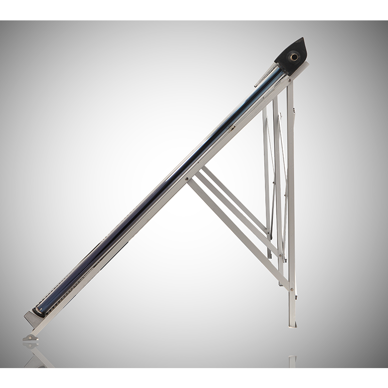 Split TU2 material pressurized heat pipe solar collector