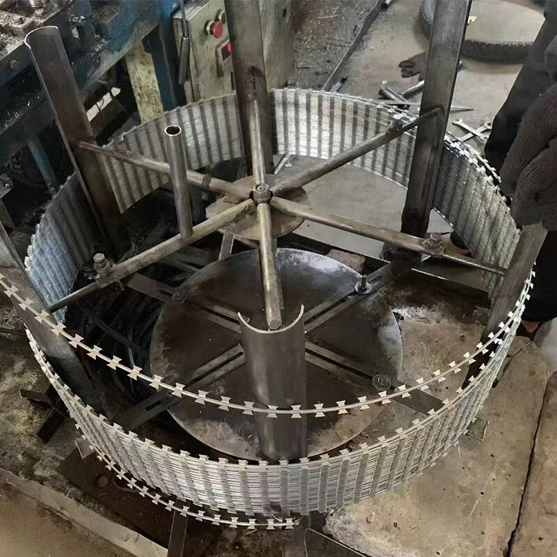 BTO-22 Razor Barbed Wire