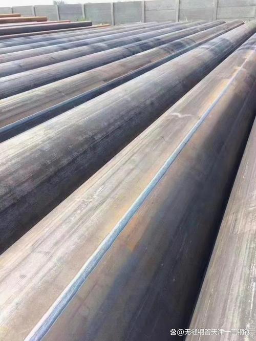 Welded steel pipe