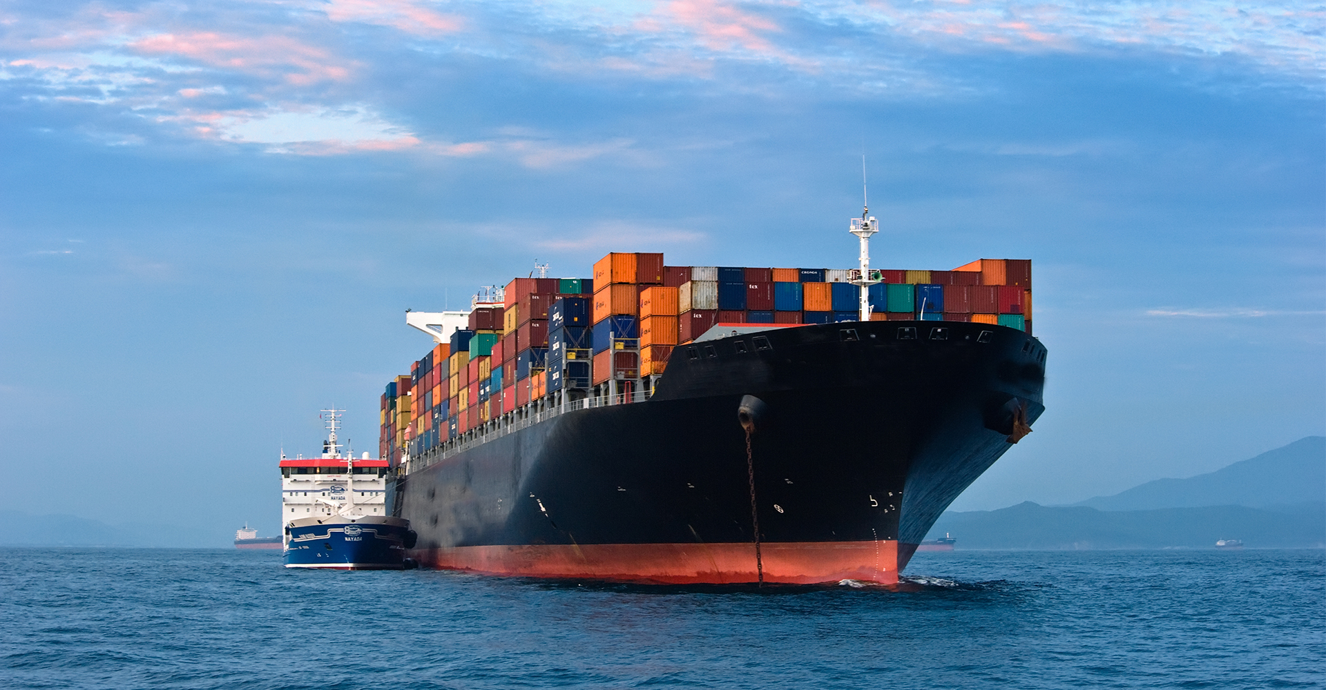 低成本，安全，整体时效性