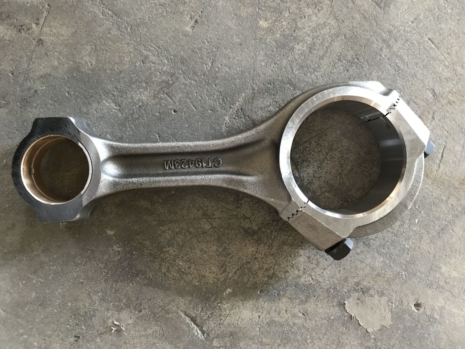 HOWO PARTS Connecting rod