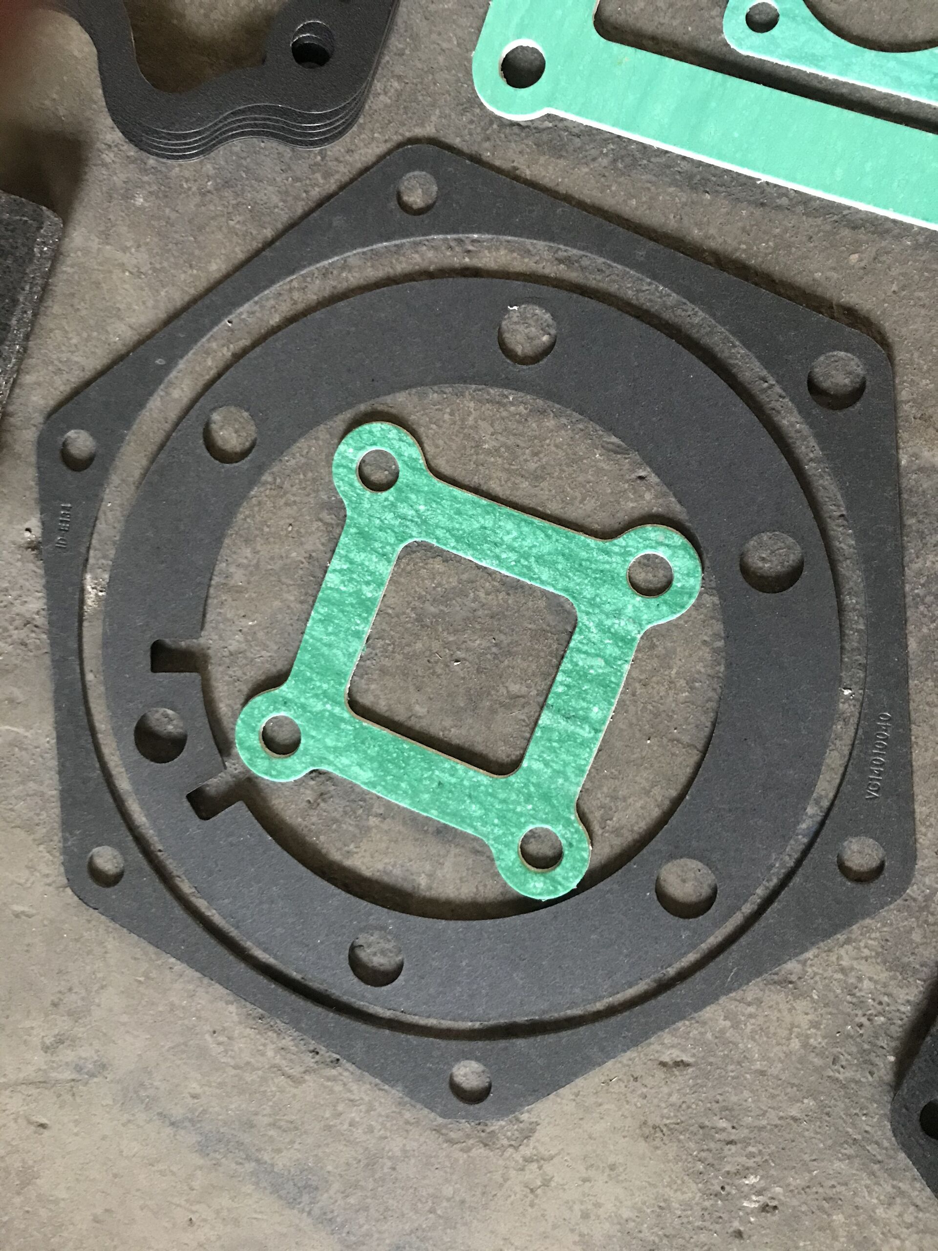 HOWO ENGINE  Engine repair kit