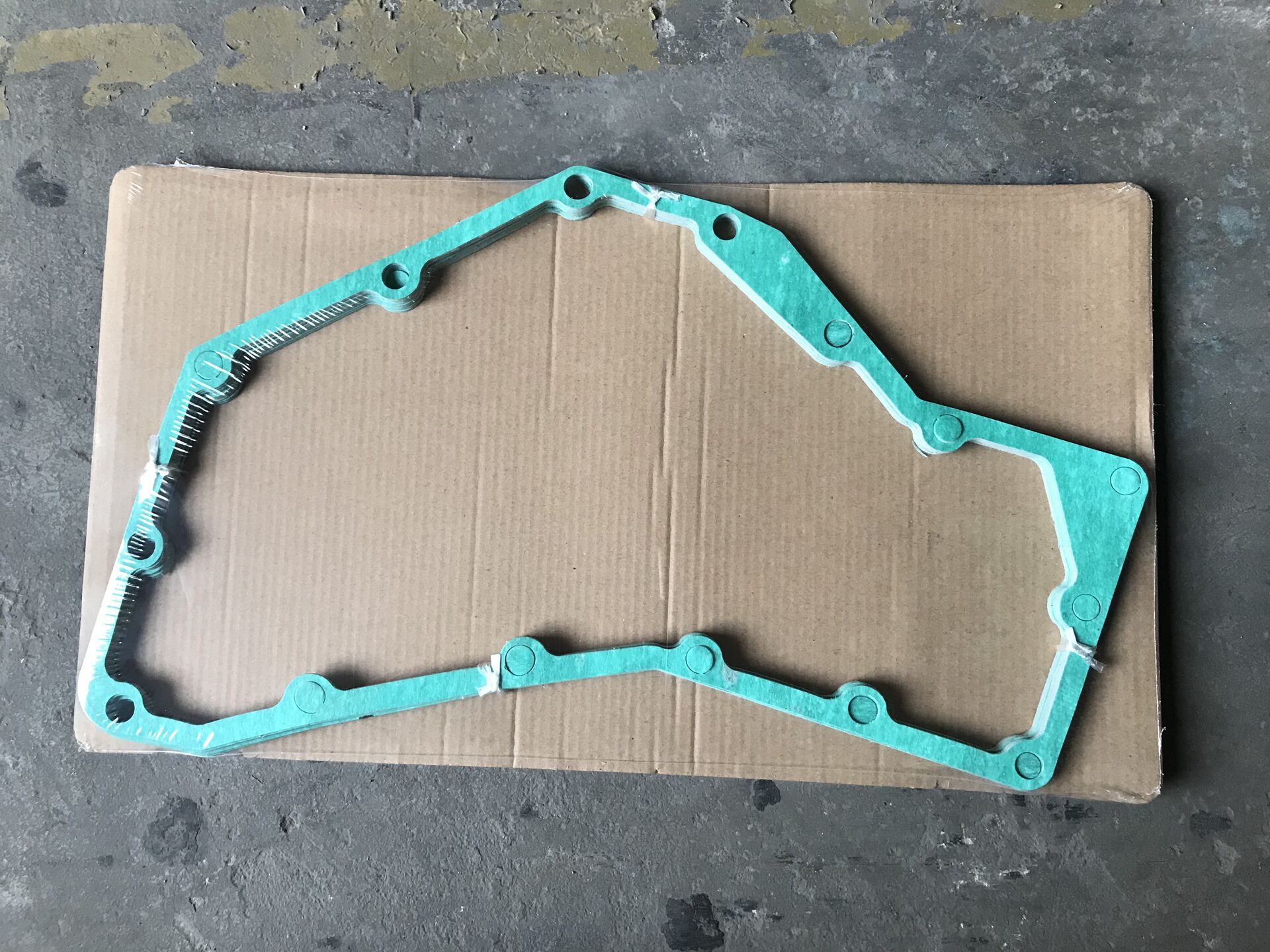 HOWO ENGINE PARTS  gasket.