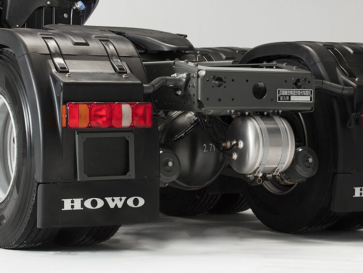 HOWO TH7 6×4 TRACTOR TRUCK