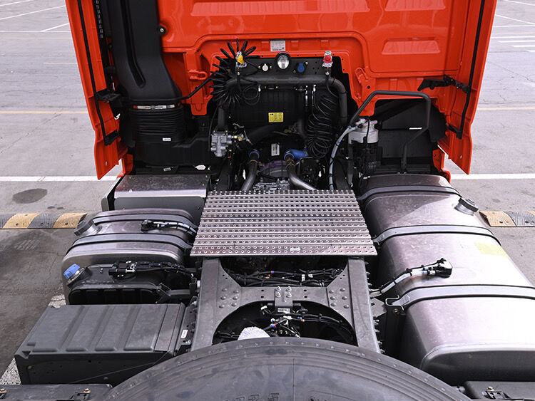 HOWO TRACTOR  SITRAK C7H 6×4 