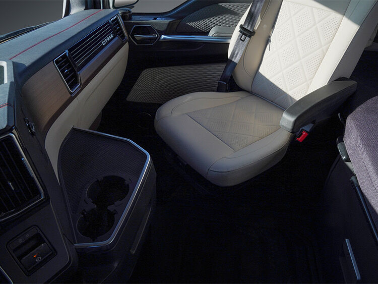 SITRAK-C9H 6×4 TRACTOR TRUCK